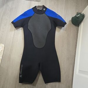 Aqualung Plunge 3 Black Blue 3MM Shorty Wetsuit, Women's SIZE M